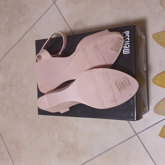 Melissa Shoes - Picture 5 of 5